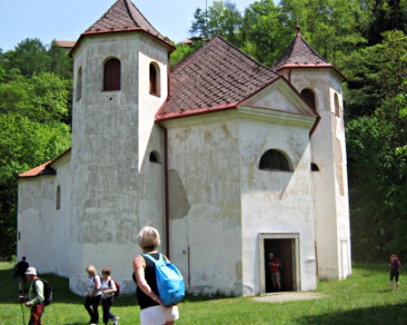Barokní kostel sv. Jana Křtitele Chrast Podskála