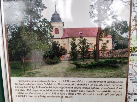37 Vysoké Chvojno - kostel sv. Gotharda