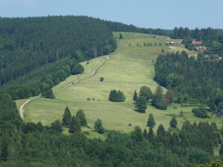 Pohledy z cesty Dolní Lomná - prales Mionší 
