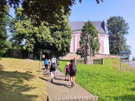 02 Božanov - ke kostelu sv. Máří Magdaleny