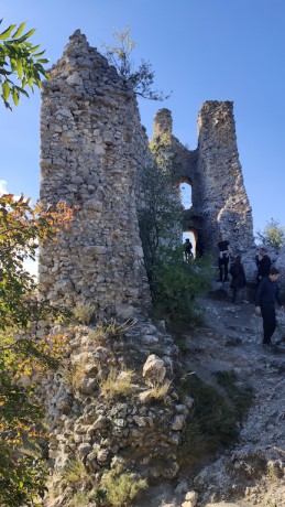 30 Sirotčí hrad IV