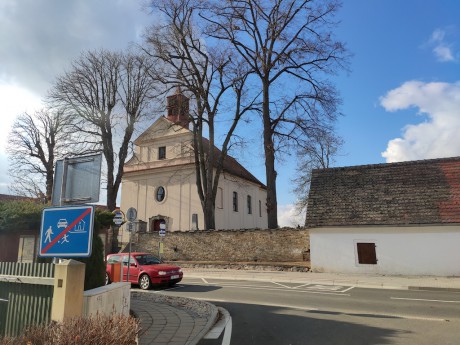 29 Barokní kostel Nanebevzetí Panny Marie v Krňovicích