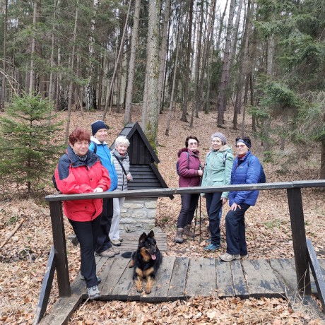 03 Naše skupina u studánky