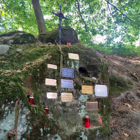03 Symbolický hřbitov horolezců