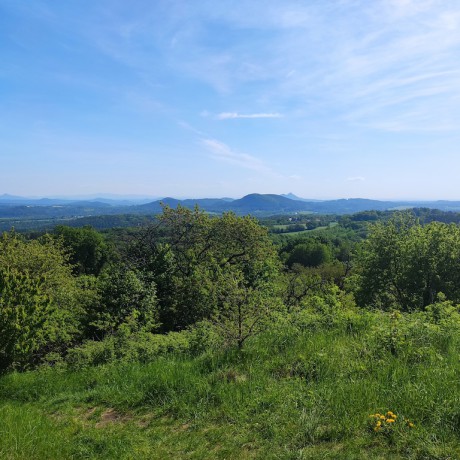 04 Výhled z kopce Nedvězí I